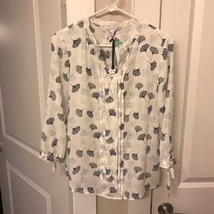 41 Hawthorn Melisa Tie Sleeve Detail Blouse